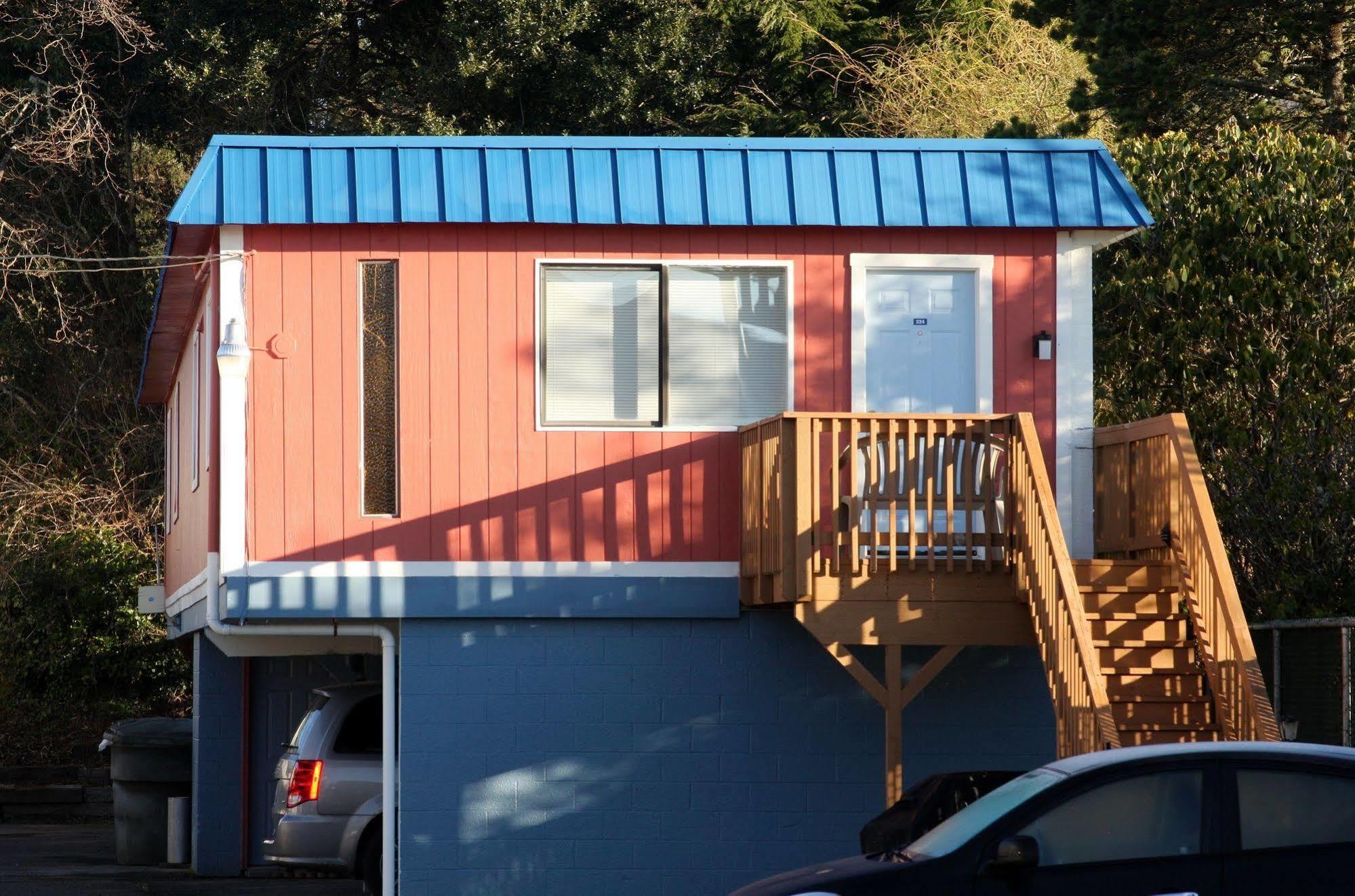 Heidi'S Inn Ilwaco エクステリア 写真